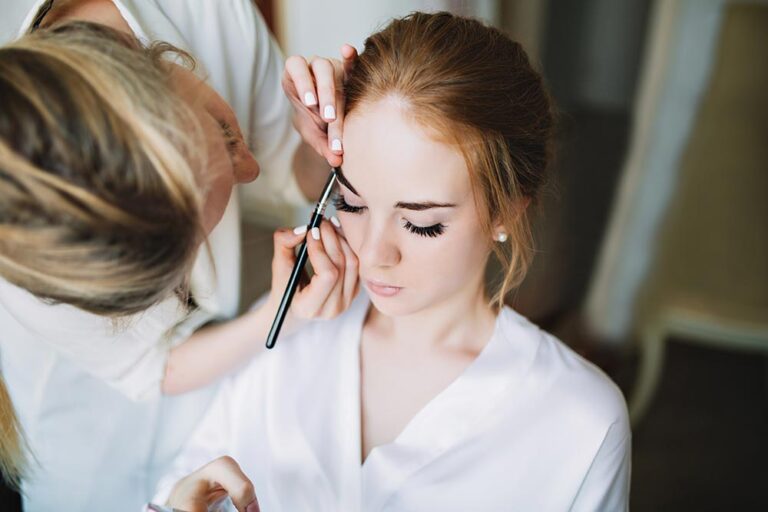 Bridal Makeup Artist: Choosing Your Bridal Makeup Expert